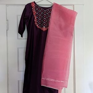 3 Pic PurpleSalwar Kameez Size 38 M Art silk